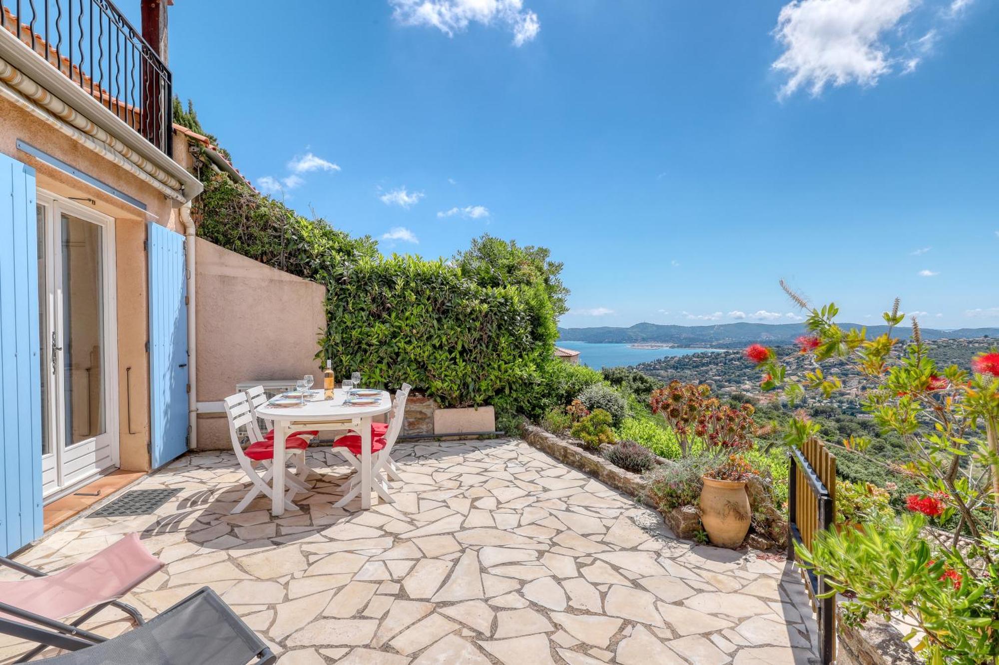 Vue exceptionnelle à Saint-Clair pour 5 personnes Apartamento Le Lavandou Exterior foto